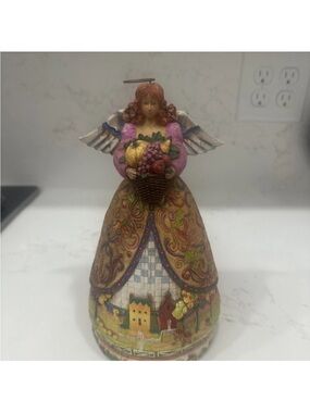 Jim Shore 2004 Heartwood Creek Bountiful Angel #117675